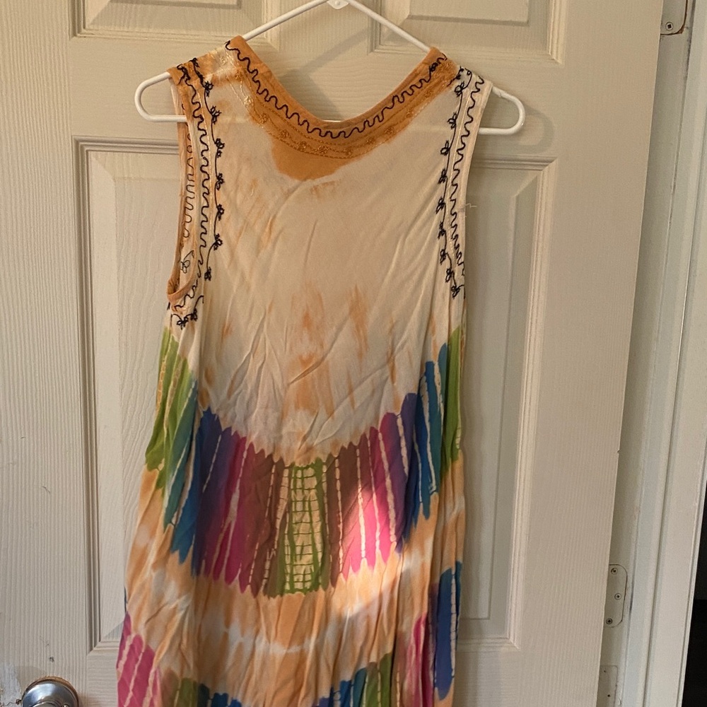 Colorful Sleeveless Dress - Picture 4 of 4